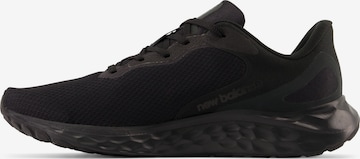 new balance - Zapatillas de running 'Fresh Foam Arishi v4' en negro: frente