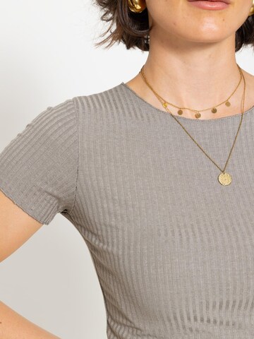 SASSYCLASSY Shirt‌‌‌‌‌‌‌‌‌ in Grau