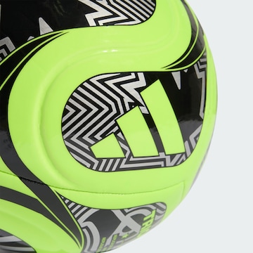 Pallone 'FIFA Fussball-Weltmeisterschaft™ Trionda Club' di ADIDAS PERFORMANCE in verde