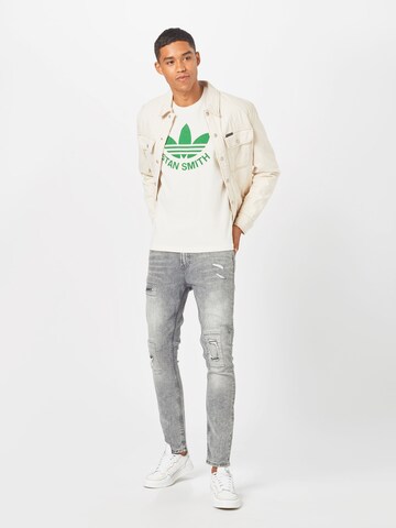 ADIDAS ORIGINALS Тениска в бяло