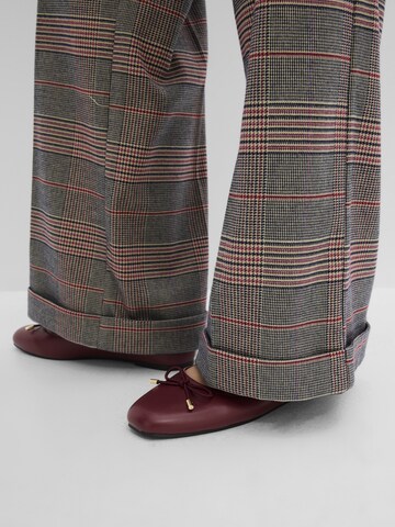 bonprix Wide Leg Housut värissä ruskea