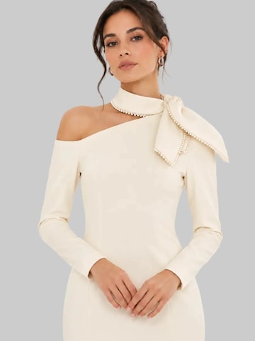 Robe Madnezz House en beige : devant
