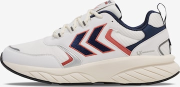 Hummel Athletic Shoes in White: front