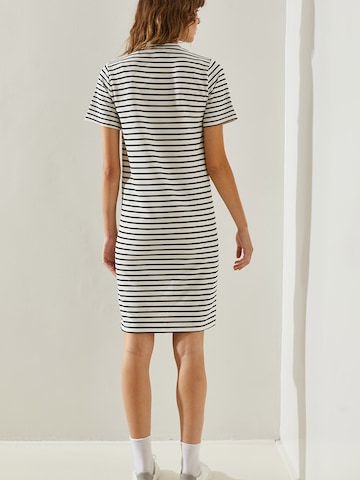 Abito di Bianco Lucci in bianco