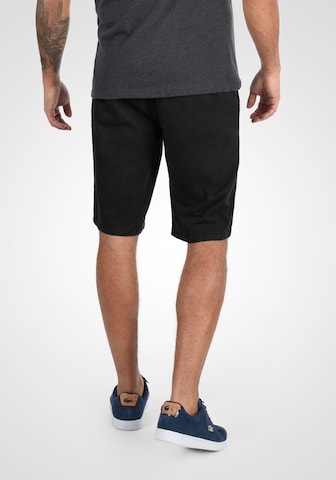 Regular Pantalon chino 'Viseu' !Solid en noir