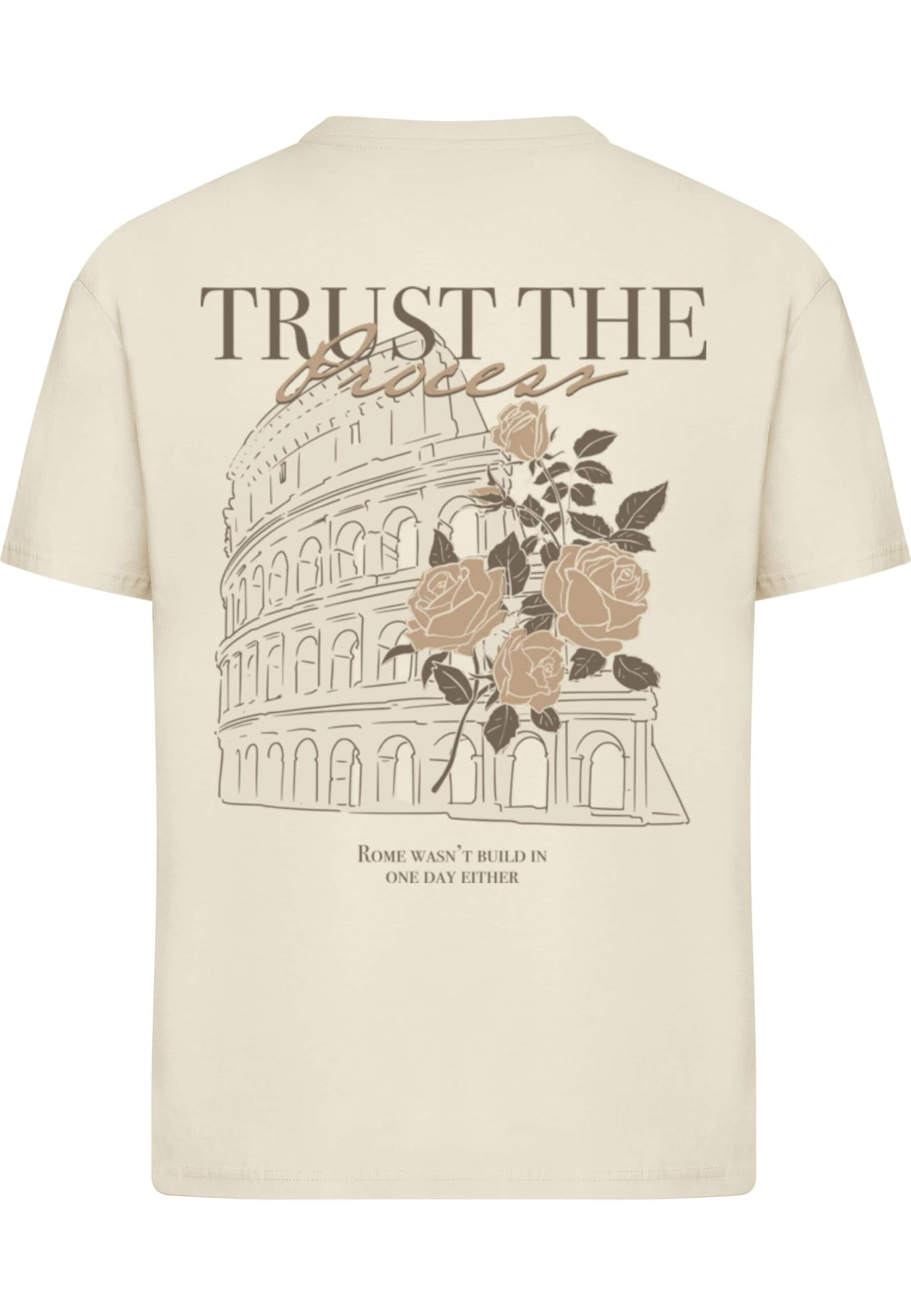 T-shirt 'Trust The Process' Miss Tee en beige