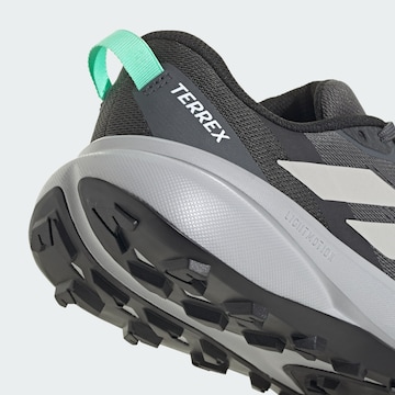 ADIDAS TERREX Loopschoen 'Tracefinder Plus' in Grijs
