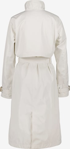 Didriksons Between-Seasons Coat in White