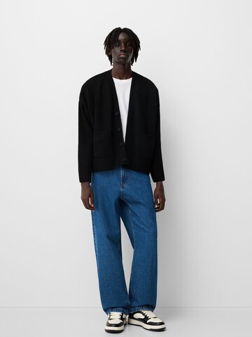 Bershka Strickjacke in Schwarz