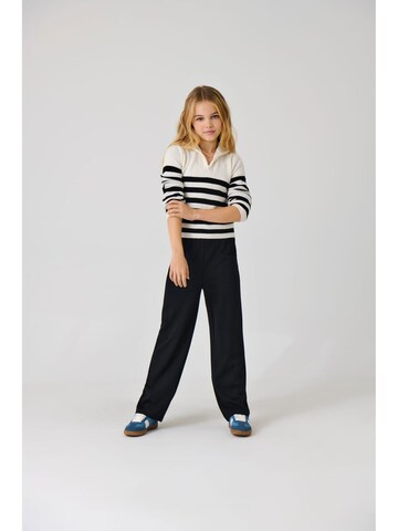 ONLY Baggy Trousers in Black: front