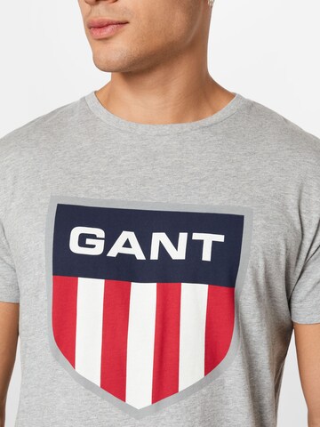 GANT T-shirt i grå