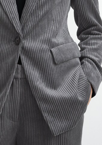 Blazer COMMA en gris : devant