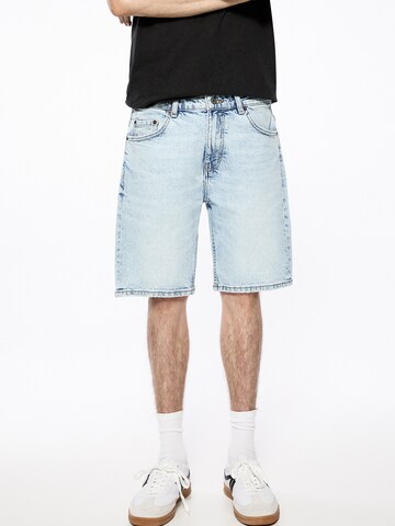 Pull&Bear Regular Jeans in Blue: front