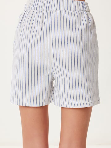 Completo pantalone di Happiness İstanbul in grigio