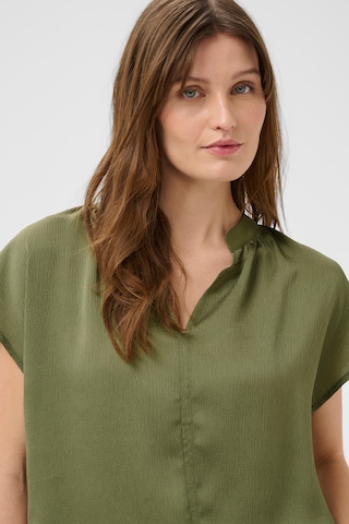 SOAKED IN LUXURY Blouse in Groen