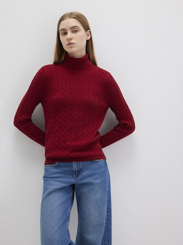 Pulover de la Mavi pe roșu: față