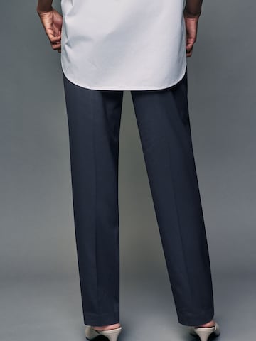 Next Slimfit Hose in Blau