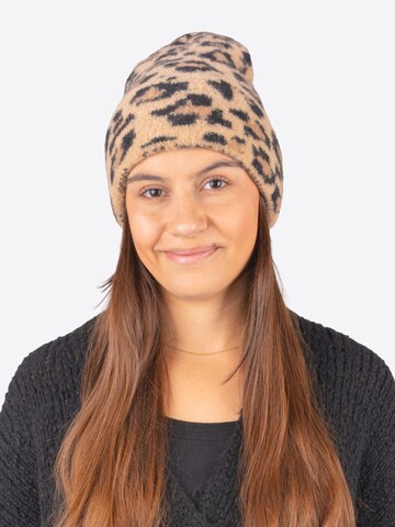 Seasons of April Beanie ' VEYA' in Brown: front