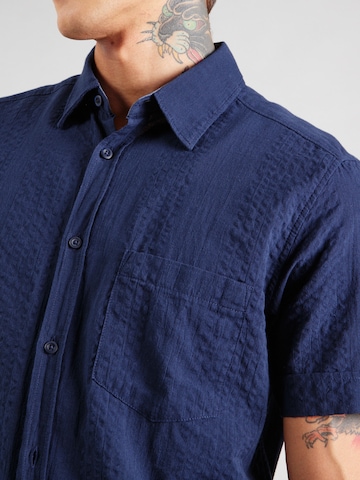 Coupe regular Chemise s.Oliver en bleu