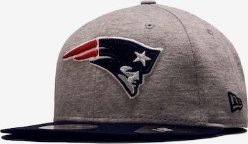 NEW ERA Cap ' New England Patriots ' in Grau: front