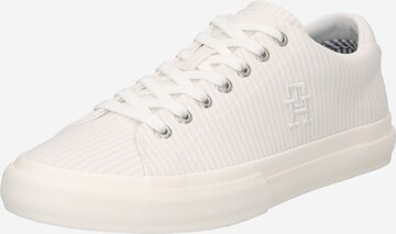 Baskets basses TOMMY HILFIGER en bleu : devant