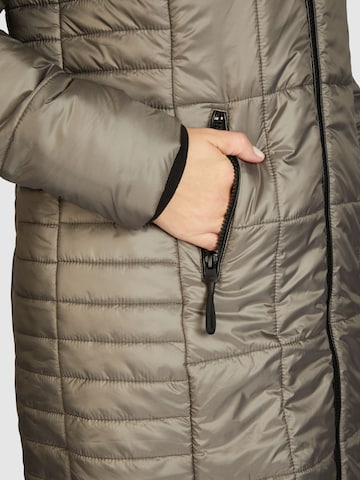 Navigazione Winter Coat in Brown