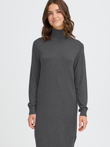 Robes en maille Oxmo en gris : devant