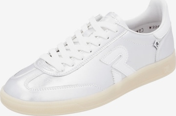 Sneaker bassa di Rieker Sport in argento: frontale
