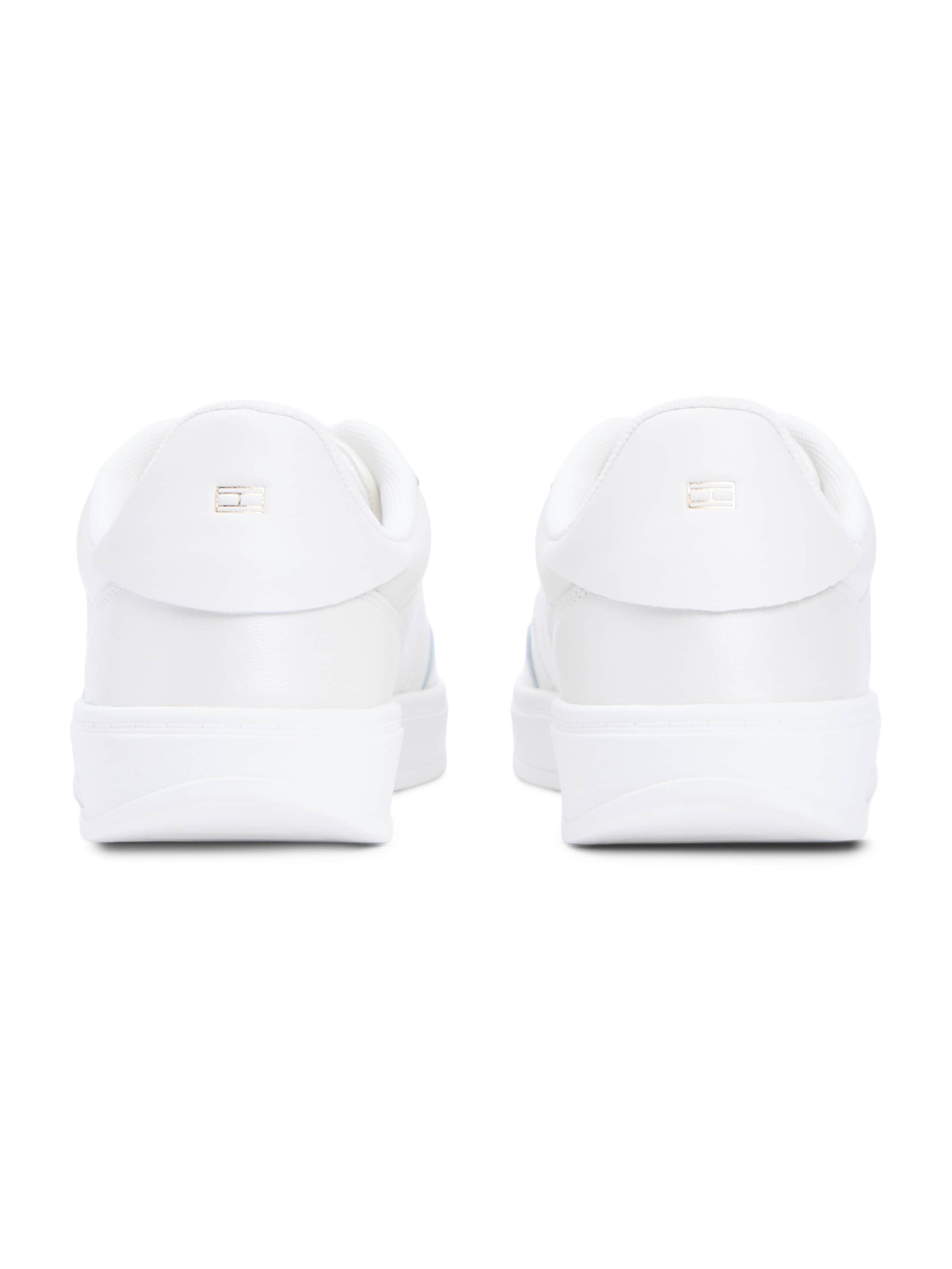 Baskets basses TOMMY HILFIGER en blanc