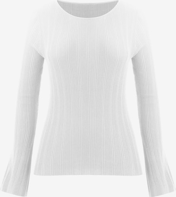 Pulover de la Imily Bela pe alb: față