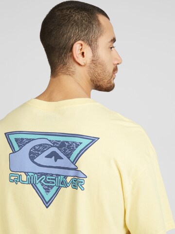 T-Shirt 'TAKE US' QUIKSILVER en jaune