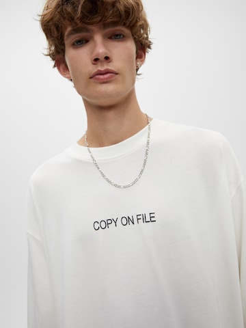 Pull&Bear T-shirt i vit