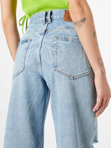 NEON & NYLON Loosefit Jeans 'MAY ROBYN' in Blau