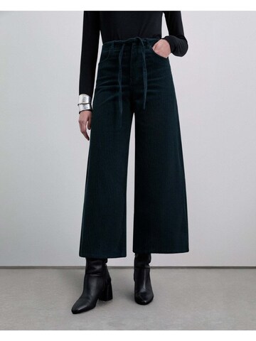 Scalpers Regular Trousers in Blue