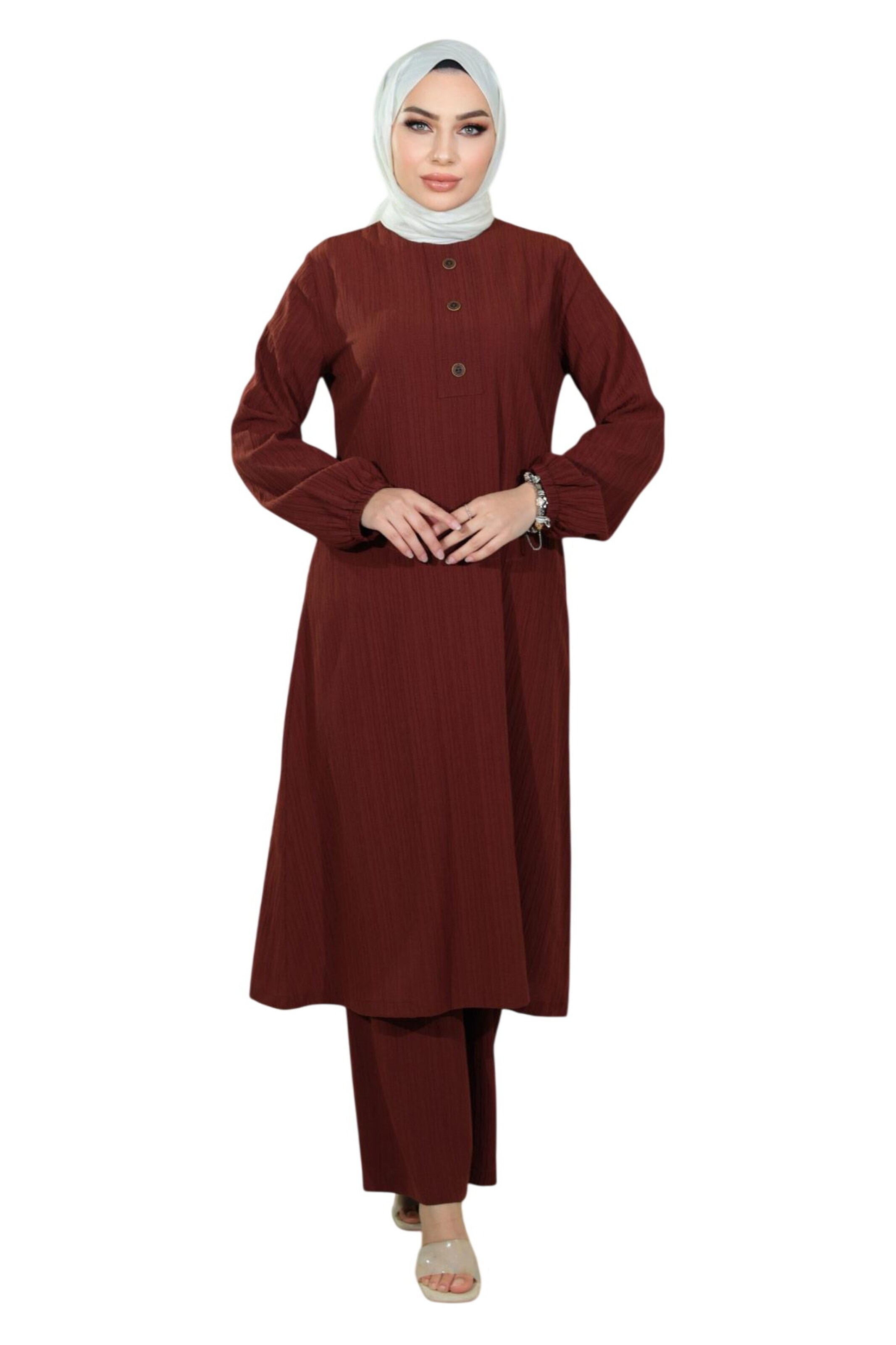 Pantalons de tailleur MODAMIHRAM en marron : devant