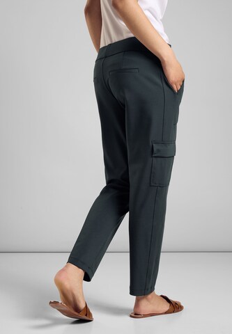STREET ONE Slimfit Cargohose in Grün