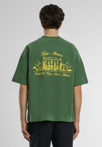 Prohibited T-Shirt in Grün: Vorderseite