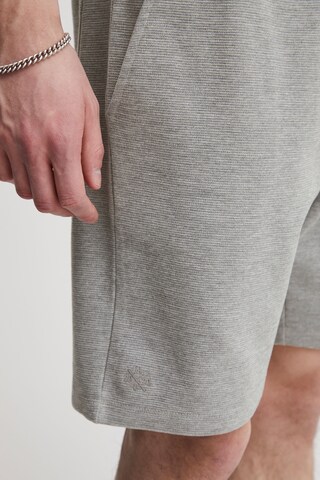 BLEND Regular Trousers 'Prottoku' in Grey