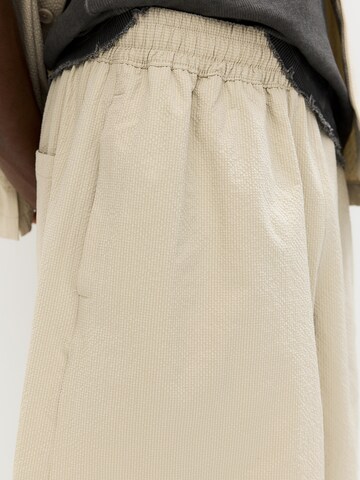 Loosefit Pantalon Pull&Bear en beige