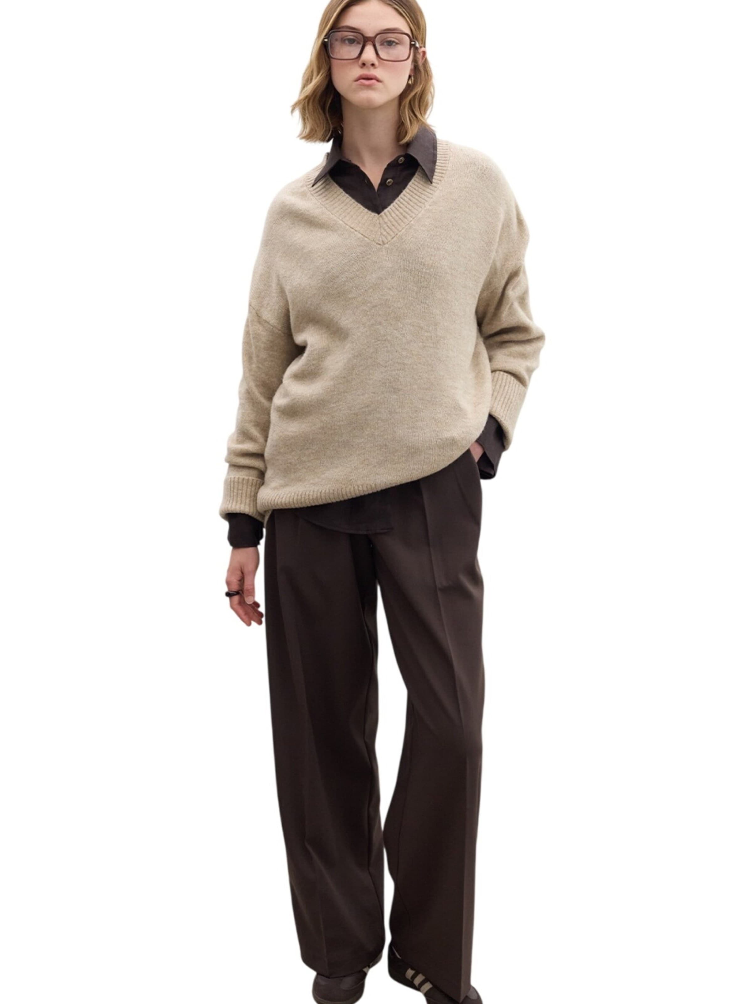 MANUKA Sweatshirt‌‌‌‌‌‌ in Beige