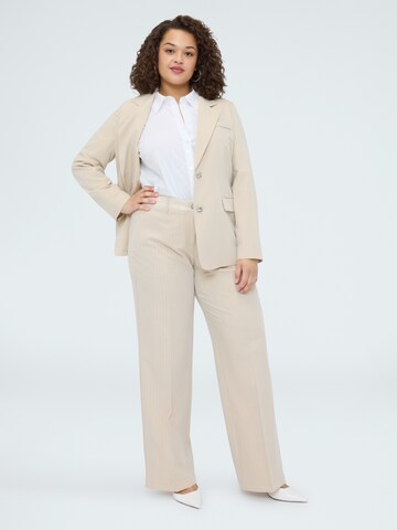 Fiorella Rubino - regular Pantalón en beige: frente