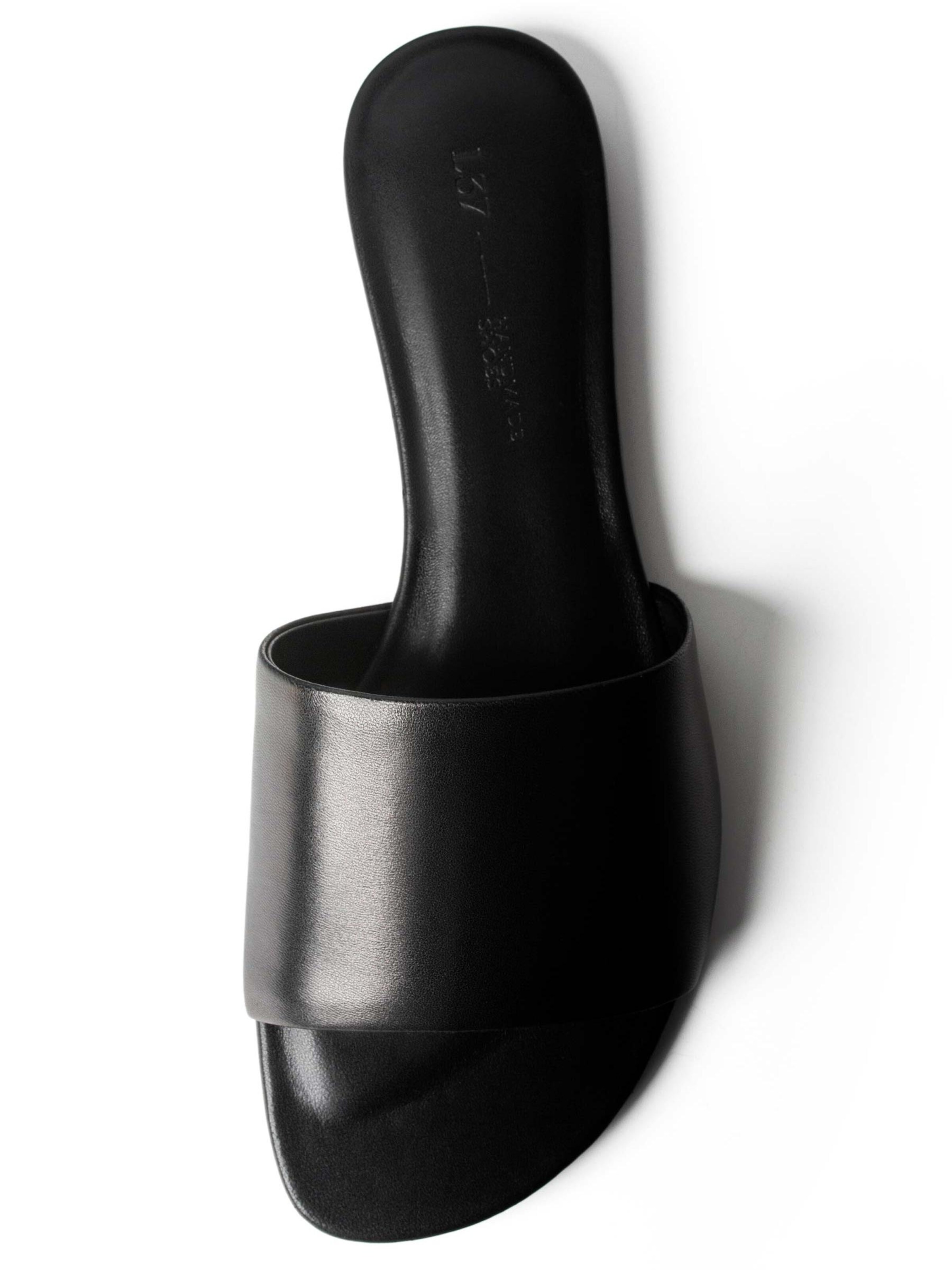 Pantoufle 'ALL THE COLORS FADE' L37 HANDMADE SHOES en noir