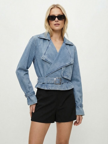 Hoermanseder Демисезонная куртка в Синий: спереди