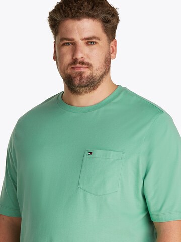 Tommy Hilfiger Big & Tall - Camiseta 'ESSENTIAL' en verde