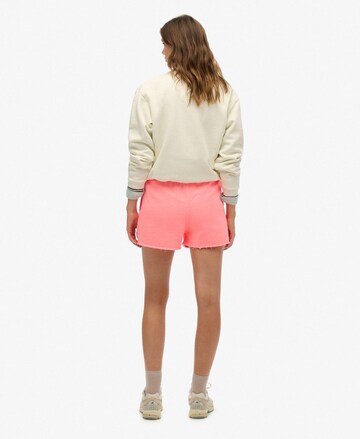 Superdry Regular Shorts 'Essential' in Rot