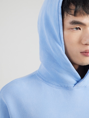 Sweat-shirt 'ESSENTIAL' Abercrombie & Fitch en bleu