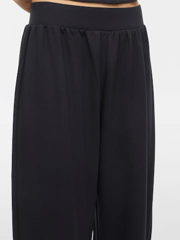 VILA Barrel Hose 'VIMastriba' in Schwarz