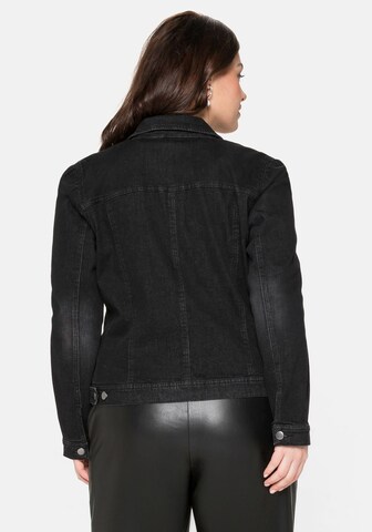 SHEEGO Between-Season Jacket in Black