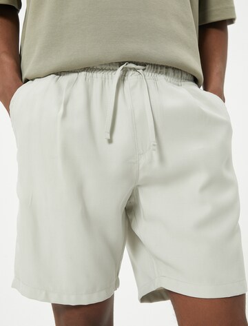 Koton Regular Hose in Grau