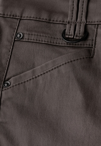 STREET ONE Slimfit Hose in Braun